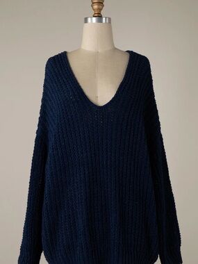 Miracle Navy V-Neck Chunky Knit Sweater